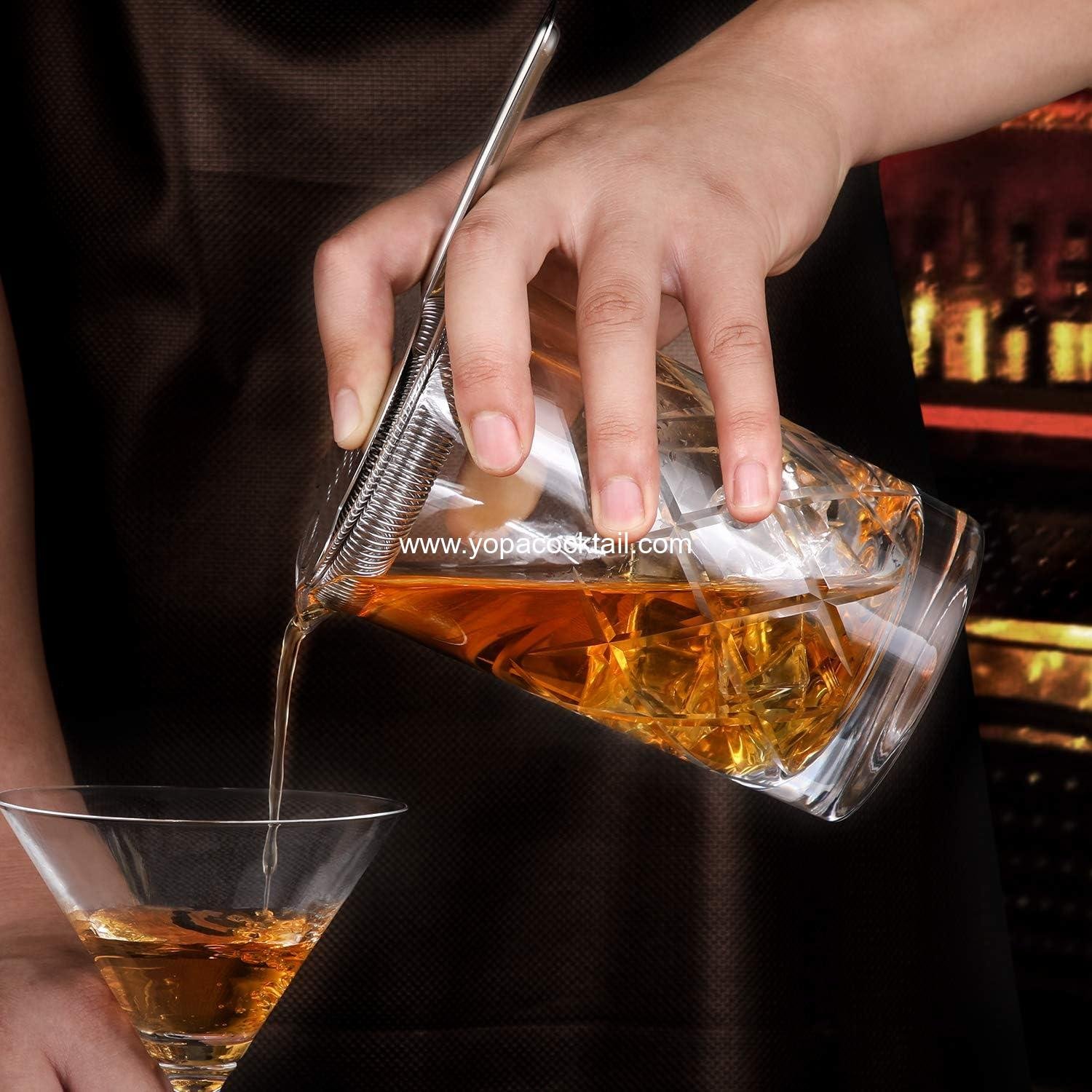 Wholesale 24 Oz Professional Cocktail Mixing Glass, Thick Bottom Seamless Crystal Mixing Glass Supplier