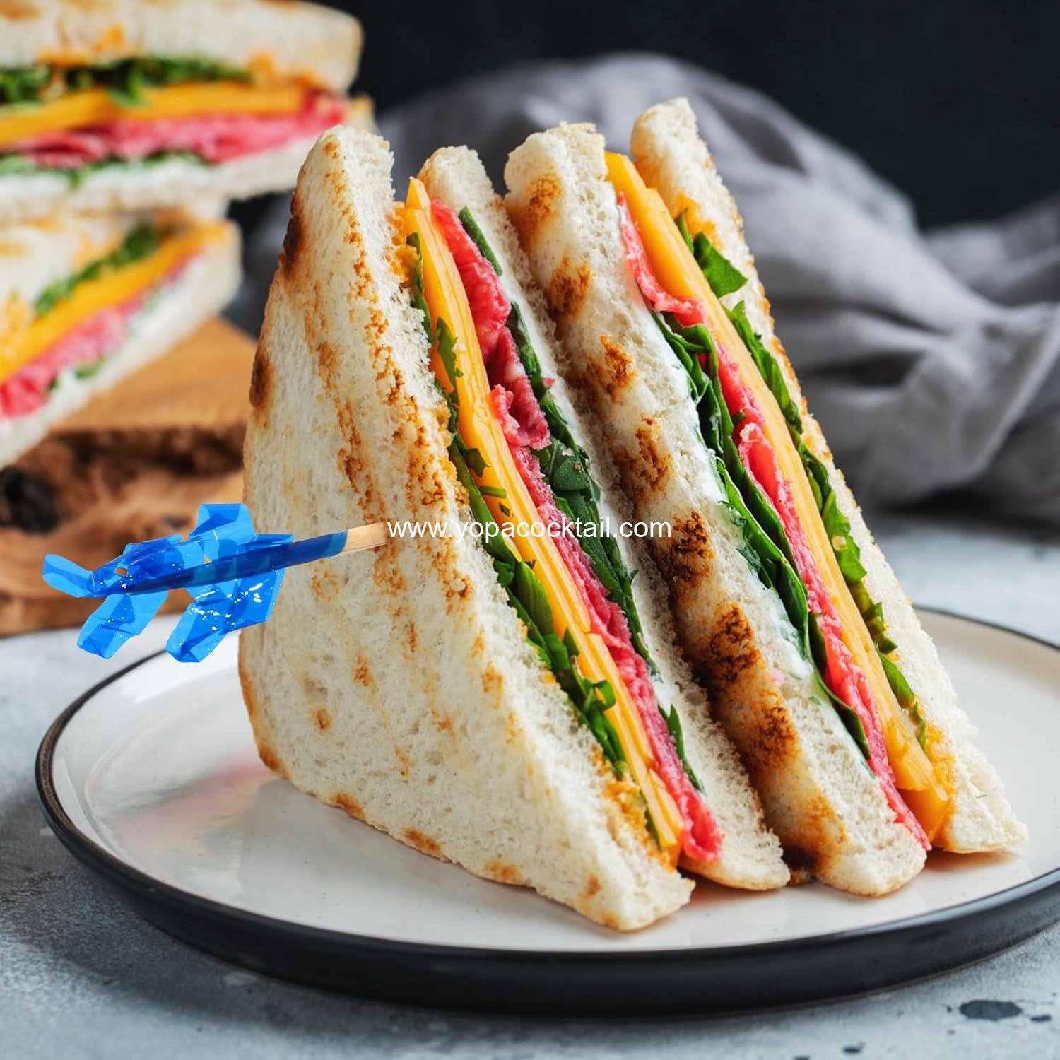 Wholesale 1000pcs 4-Inch Wooden Frill Picks, Assorted Colors for Cocktail Parties, Barbecues, and Club Sandwiches - Supplier