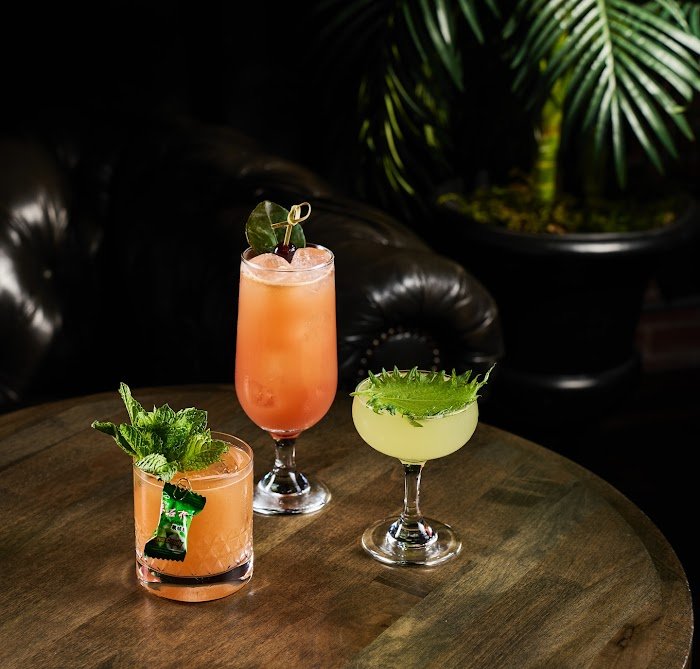 Highball Phoenix Review — Retro Cocktail Bar with Standout Drinks