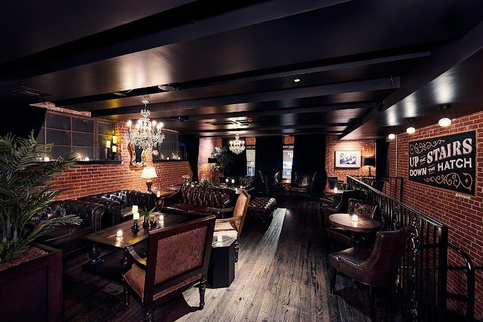 Highball Phoenix Review — Retro Cocktail Bar with Standout Drinks