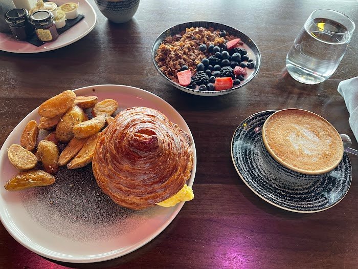 The Moon's Daughters Review: San Antonio’s Enchanting Cocktail Bar Worth the Hype