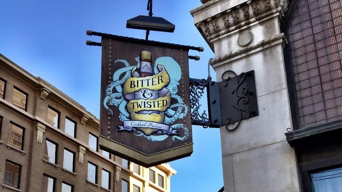 Bitter & Twisted Cocktail Parlour Review — Phoenix