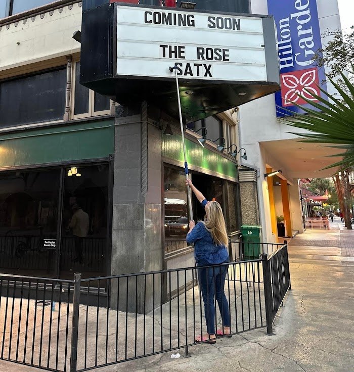 The Rose of San Antonio Review: A Cocktail Bar to Savor