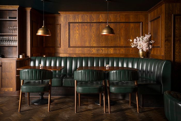 STERLING Chicago Cocktail Bar Review: Craft Cocktails & Vibes