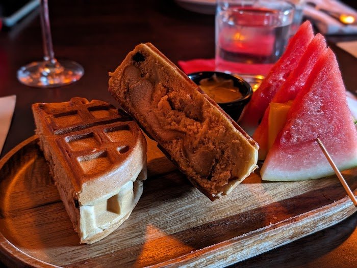 Review: LadyLove Lounge & Sound — Dallas Cocktail Bar That Dazzles Review: LadyLove Lounge & Sound — Dallas Cocktail Bar That Dazzles