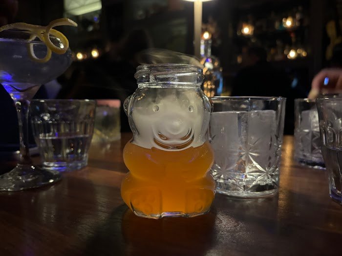 Arbella Chicago Cocktail Bar Review: Craft Cocktails & Cozy Vibes Arbella Chicago Cocktail Bar Review: Craft Cocktails & Cozy Vibes