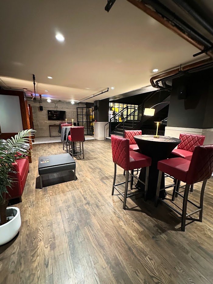 Library Cocktail Lounge Review: San Antonio's Mixology Gem