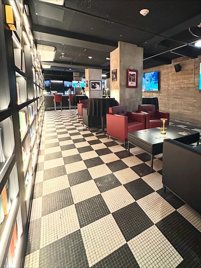 Library Cocktail Lounge Review: San Antonio's Mixology Gem