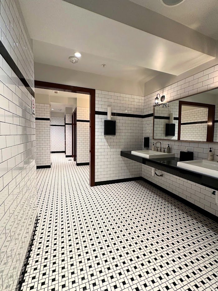 Library Cocktail Lounge Review: San Antonio's Mixology Gem