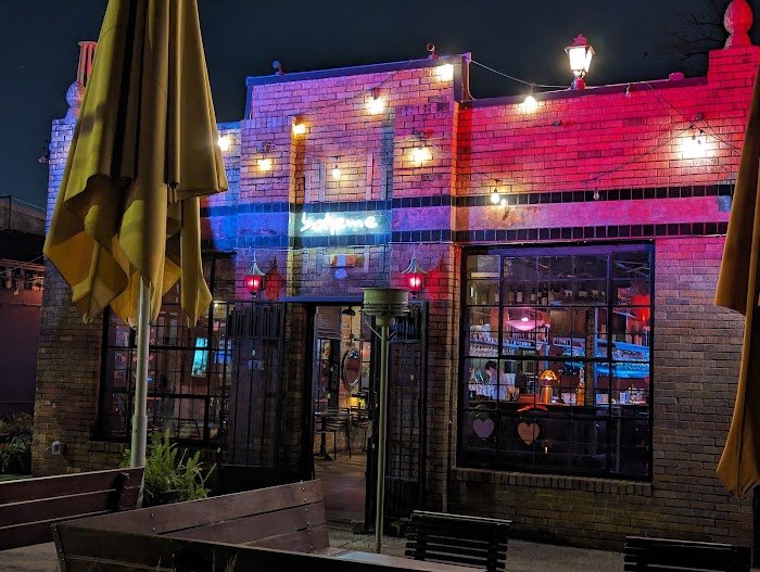 Boheme Houston Cocktail Bar Review: Intimate Cocktails & Timeless Vibes