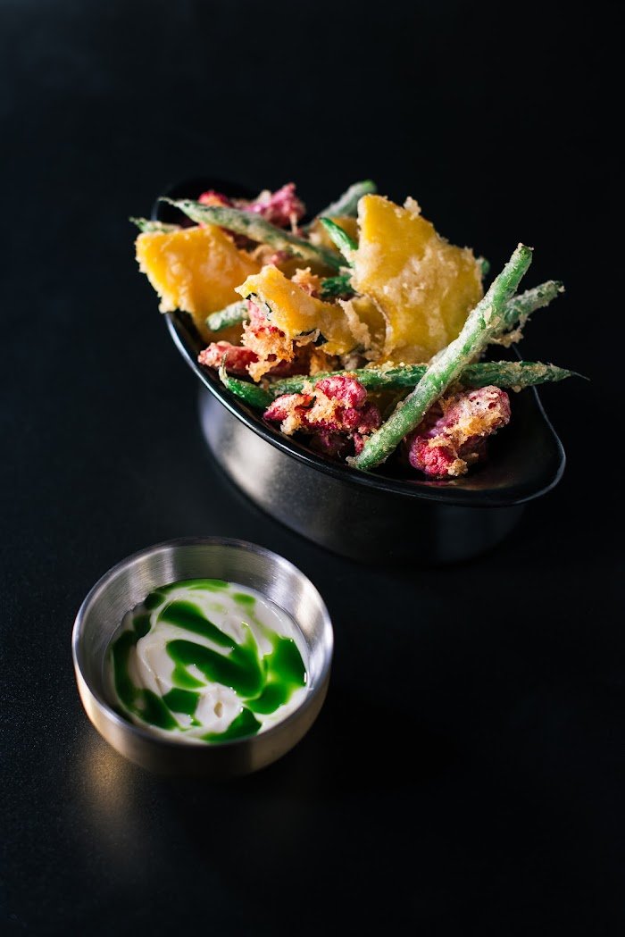 Pearl Club Chicago review: Intimate cocktails & vintage vibe Pearl Club Chicago review: Intimate cocktails & vintage vibe