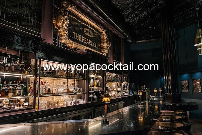Pearl Club Chicago review: Intimate cocktails & vintage vibe