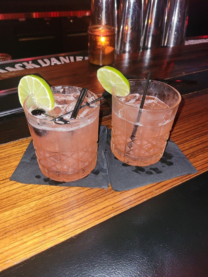 Dos Gatos Review: Jacksonville’s Hidden Cocktail Gem Dos Gatos Review: Jacksonville’s Hidden Cocktail Gem