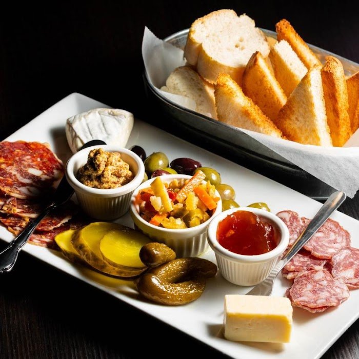 Ball & Biscuit Review: Indianapolis Cocktail Bar & Mixology Gems Ball & Biscuit Review: Indianapolis Cocktail Bar & Mixology Gems