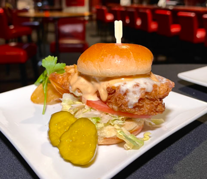 Devil's Back Porch Dallas Review: Cozy Cocktails & Charm Devil's Back Porch Dallas Review: Cozy Cocktails & Charm