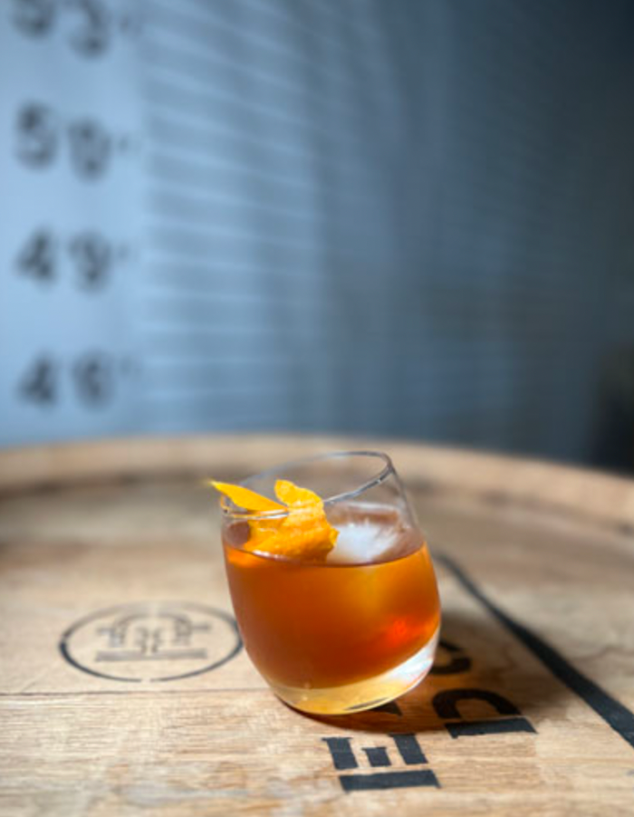 Devil's Back Porch Dallas Review: Cozy Cocktails & Charm Devil's Back Porch Dallas Review: Cozy Cocktails & Charm