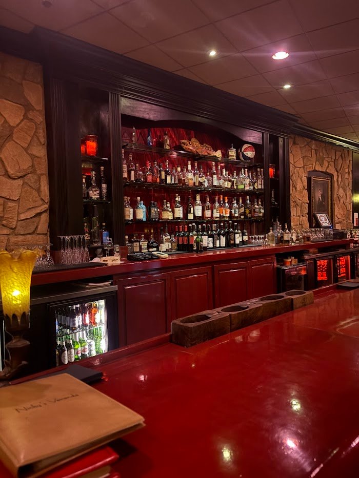 Nicky Blaine's Cocktail Lounge Review — Indianapolis' Best Cozy Cocktail Bar