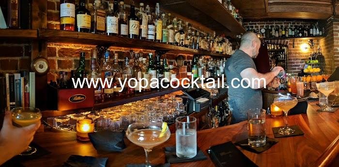 Bathtub Gin & Co. Review: Seattle's Hidden Cocktail Gem
