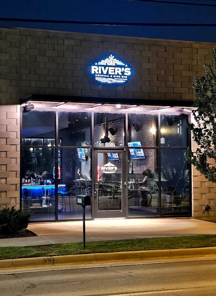 River's Cocktail & Wine Bar Review: Fort Worth's Best-Kept Evening Escape