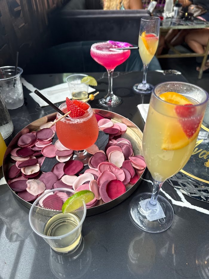 Review: Forget Me Not — Houston Cocktail Bar's Intimate Comeback Review: Forget Me Not — Houston Cocktail Bar's Intimate Comeback