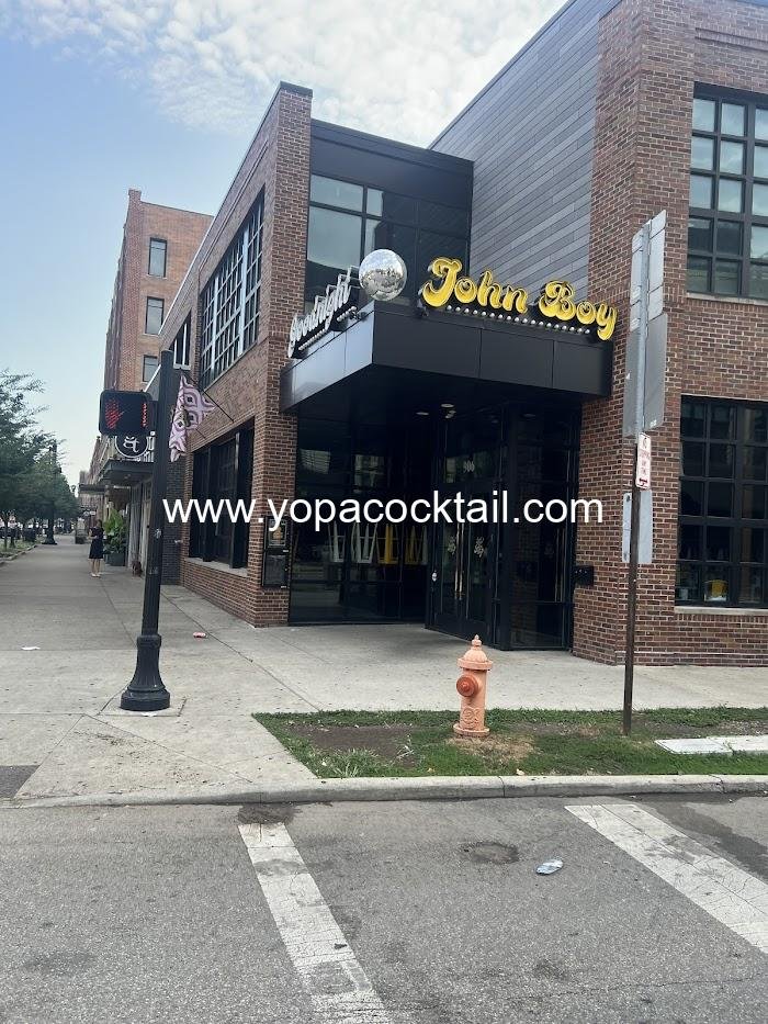 Good Night John Boy Review: Columbus' Cozy Cocktail Bar