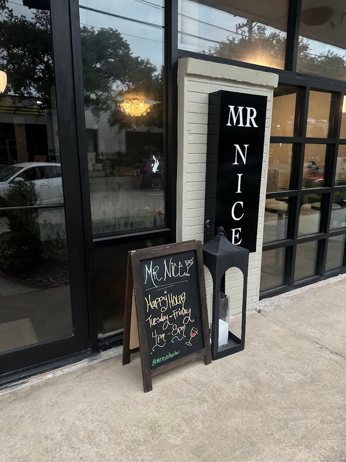Mr. Nice Houston Cocktail Bar Review — A Must-Visit