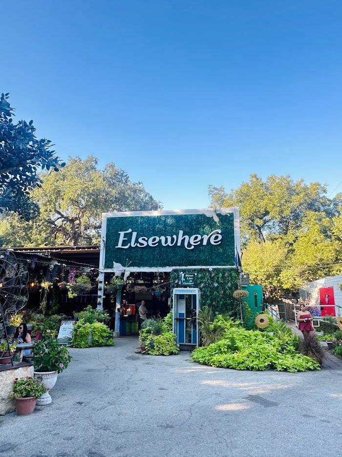 Elsewhere Garden Bar & Kitchen Review: San Antonio’s Lush Cocktail Hideaway Worth Discovering