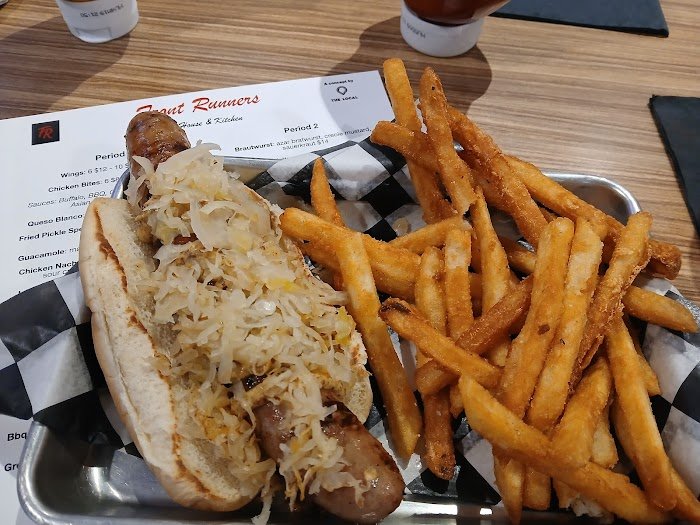 Front Runners Taphouse Review: A Jacksonville Cocktail Bar Worth Visiting