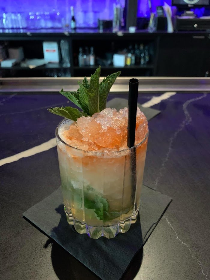 The Sterling Fort Worth Cocktail Bar Review: Craft Cocktails & Cozy Vibes