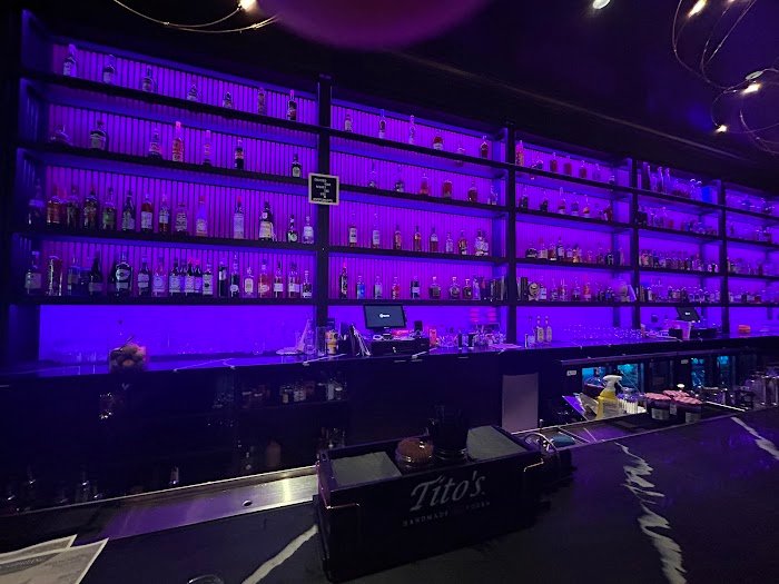 The Sterling Fort Worth Cocktail Bar Review: Craft Cocktails & Cozy Vibes