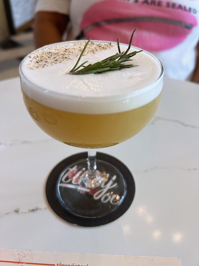 Tiny Victories Review: Dallas Cocktail Bar with Intimate Vibes & Stellar Cocktails Tiny Victories Review: Dallas Cocktail Bar with Intimate Vibes & Stellar Cocktails