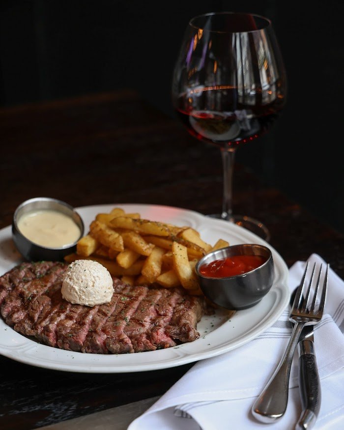 No Vacancy Chicago Review: Hidden Speakeasy Vibes and Craft Cocktails Worth the Hype