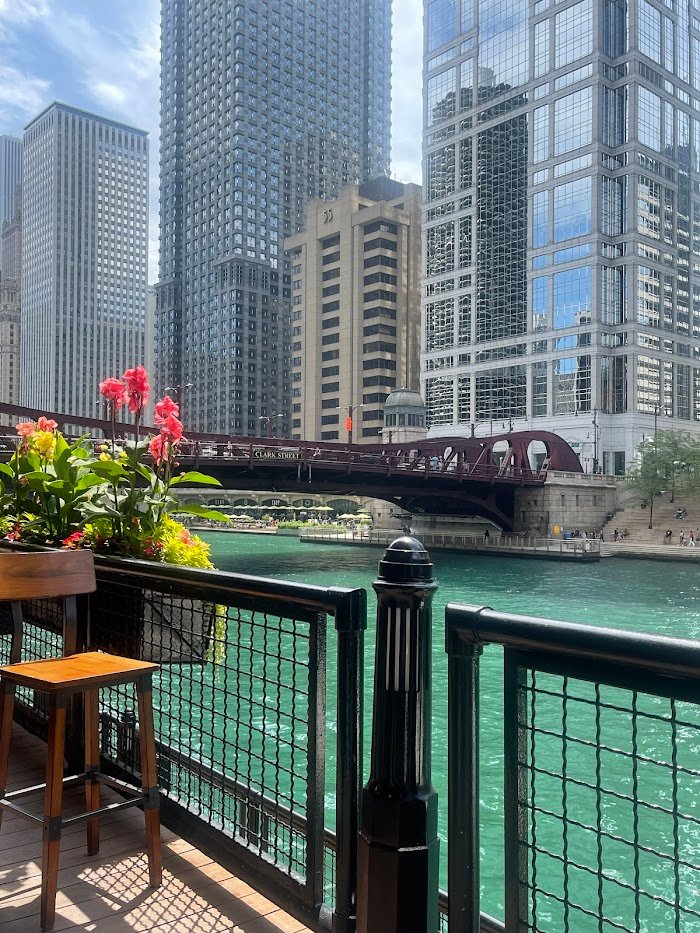 River Roast Review: Chicago's Riverfront Cocktail Bar