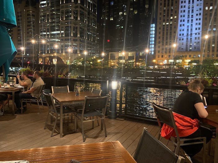 River Roast Review: Chicago's Riverfront Cocktail Bar
