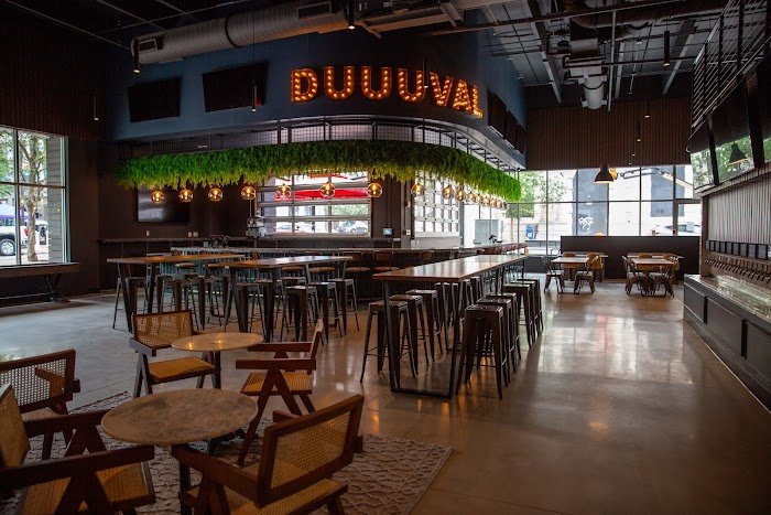 Pour Taproom – Jacksonville Review: A Cocktail Lover’s Guide to Signature Drinks, Ambience & Service