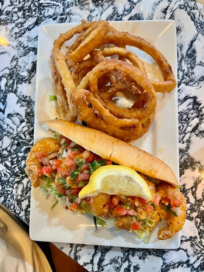 Pour Taproom – Jacksonville Review: A Cocktail Lover’s Guide to Signature Drinks, Ambience & Service