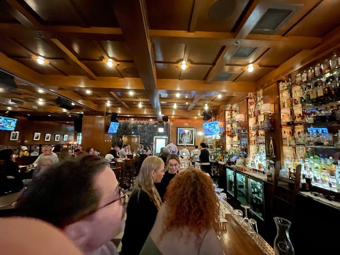 LUXBAR Chicago Review: A Luxe Cocktail Experience