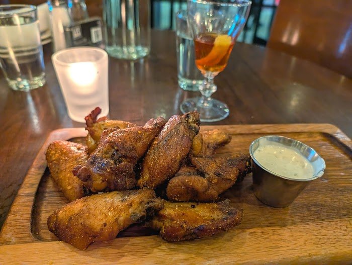 LUXBAR Chicago Review: A Luxe Cocktail Experience