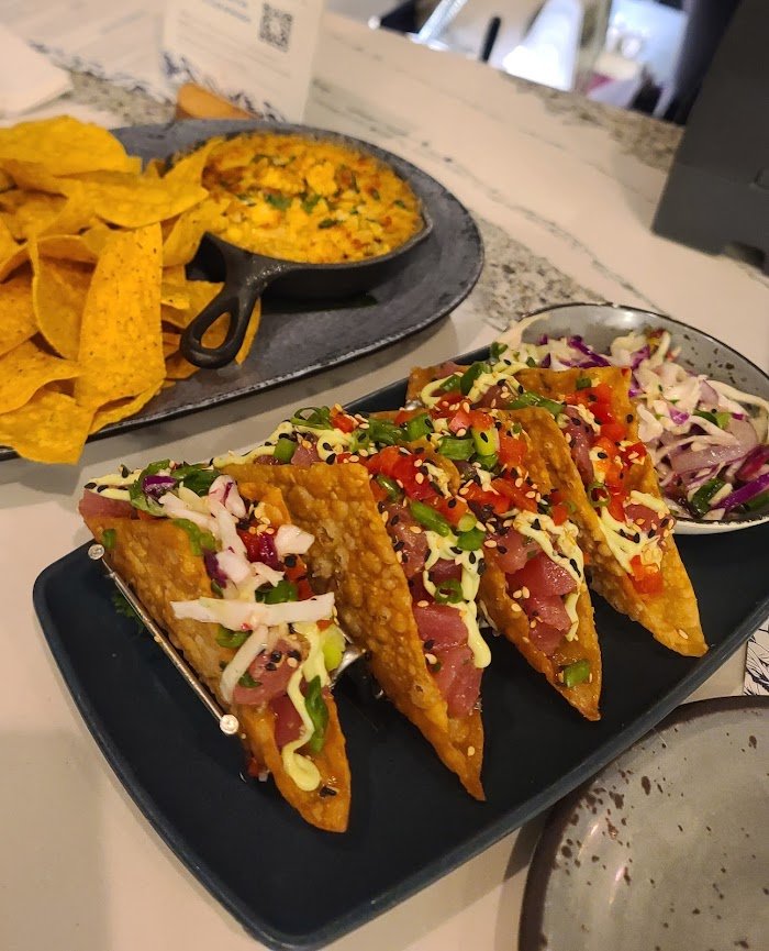 Tommy Bahama Marlin Bar Review — Jacksonville Waterfront Cocktail Bar