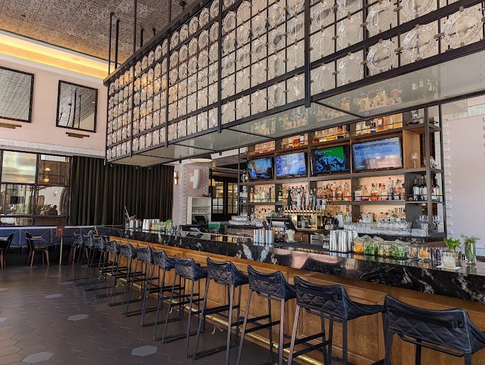 Fifth & Rose Review — San Diego's Cozy Cocktail Bar Gem