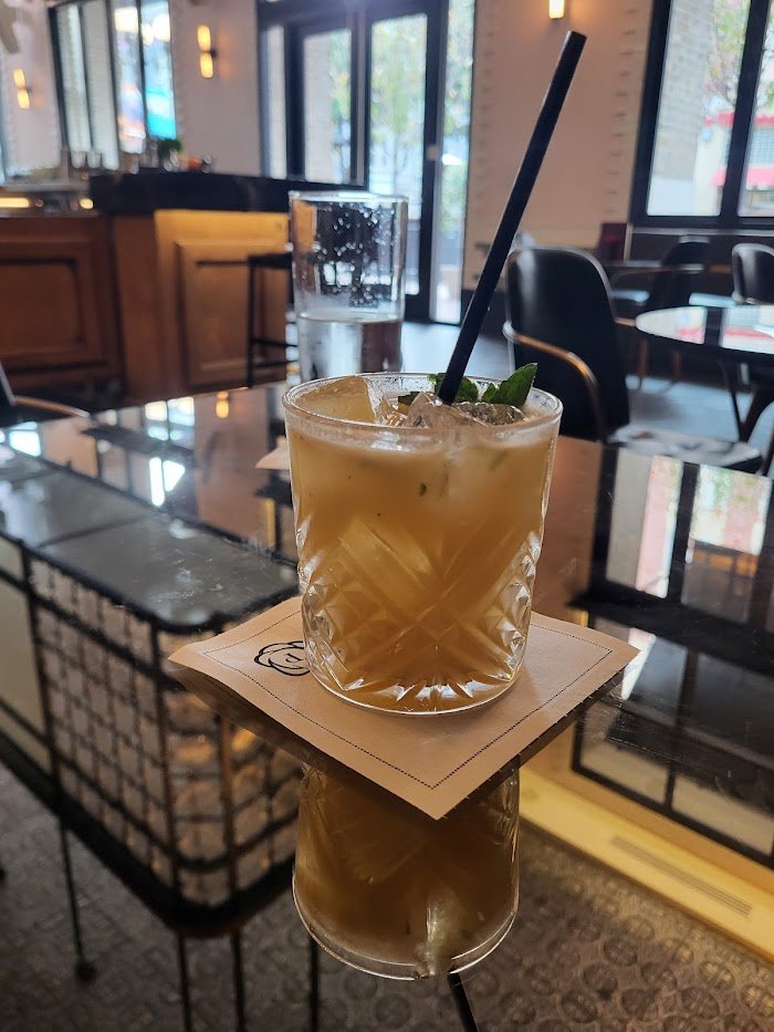 Fifth & Rose Review — San Diego's Cozy Cocktail Bar Gem