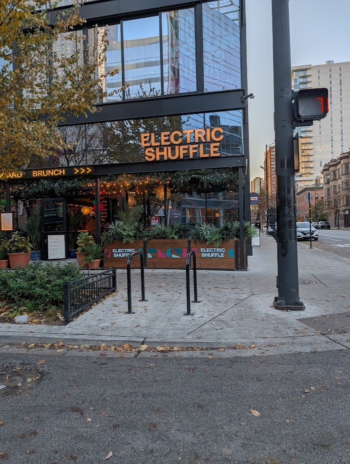 Electric Shuffle Chicago Review: Cocktails, Games & Vibes