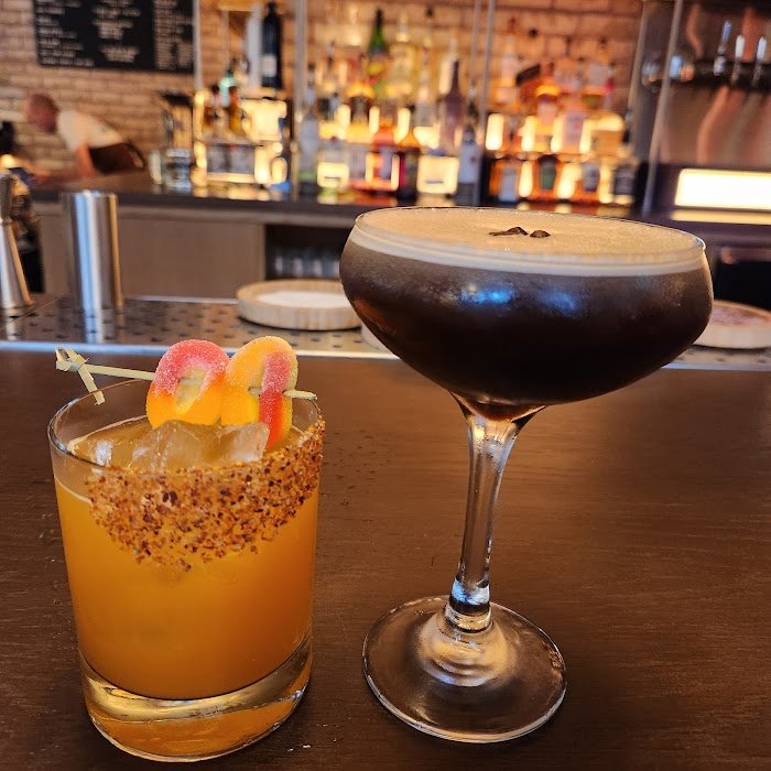 Electric Shuffle Chicago Review: Cocktails, Games & Vibes