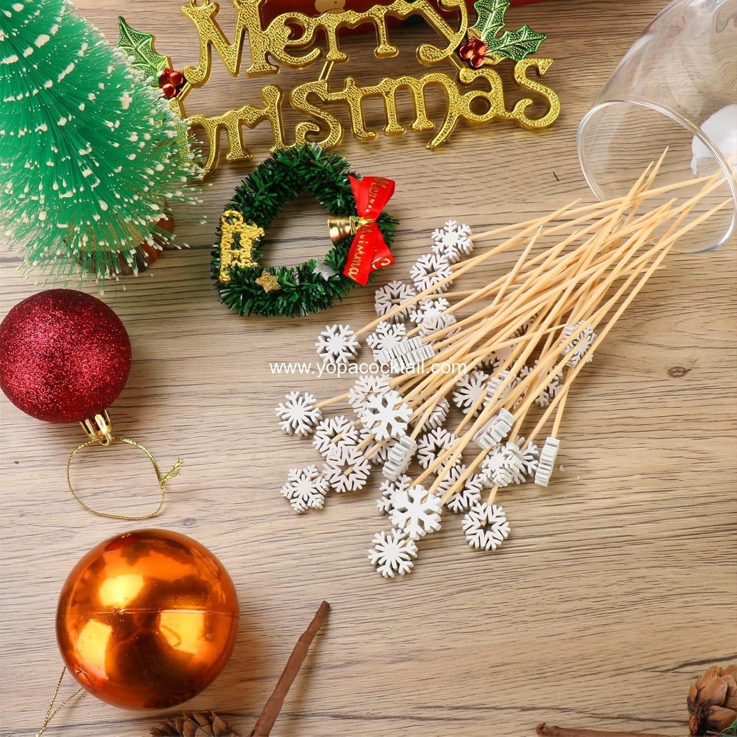 Wholesale 100 4.7 in Christmas Snowflake Cocktail Picks 6 Designs Bamboo Charcuterie Skewers Toothpicks for Appetizers Party Supplies Manufacturer