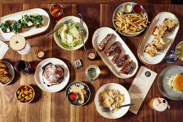 Pearl's on the Corner Review: Philadelphia's Cozy Cocktail Bar That Shines