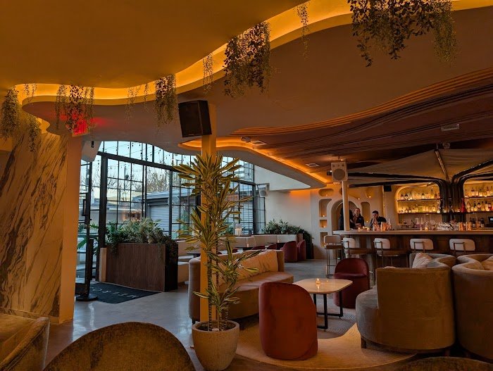 Melrose Houston Cocktail Bar Review — Exceptional Drinks & Atmosphere