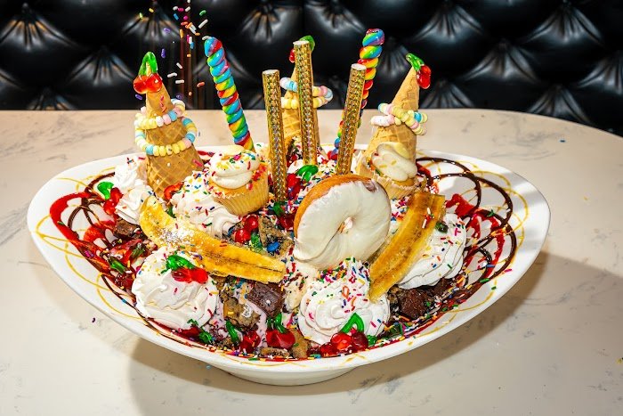 Sugar Factory - Jacksonville Review: Where Sweet Drinks Meet Bold Flavors