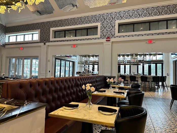 Sugar Factory - Jacksonville Review: Where Sweet Drinks Meet Bold Flavors