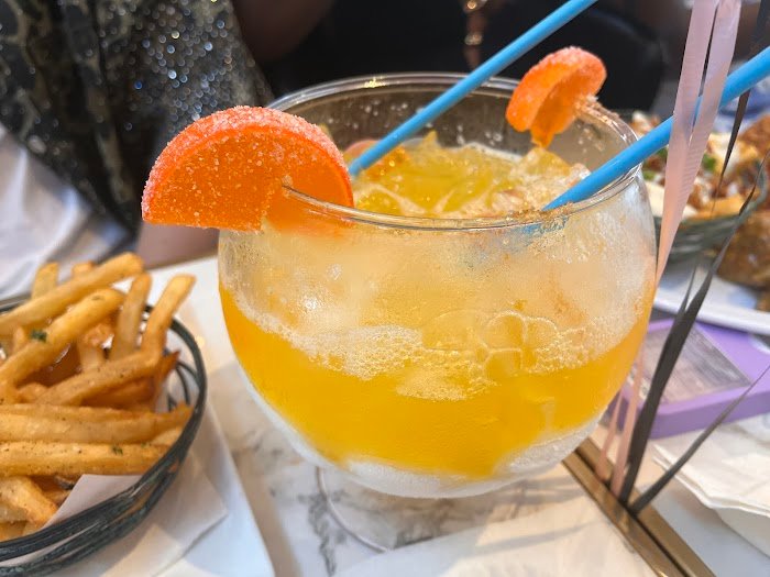 Sugar Factory - Jacksonville Review: Where Sweet Drinks Meet Bold Flavors