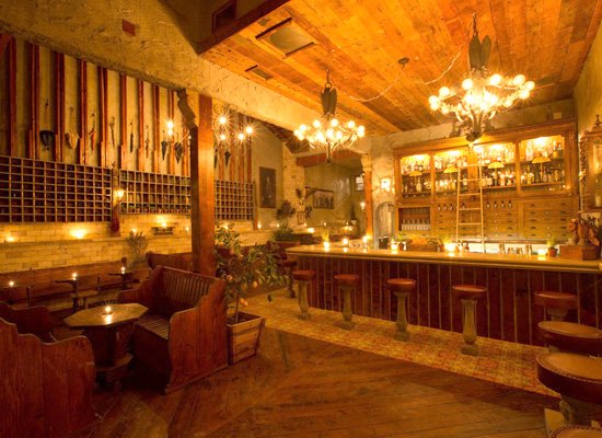 Melrose Umbrella Co. Review: Los Angeles' Charming Cocktail Bar & Hidden Gem